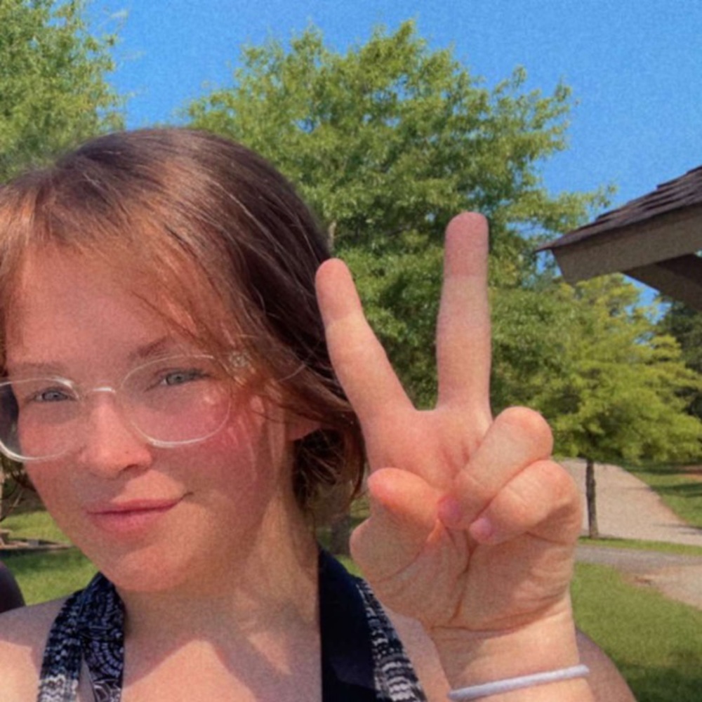 Meet your Posher, Emily